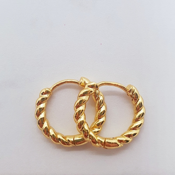 Jewelry - 18ct gold twisted huggie hoop earrings